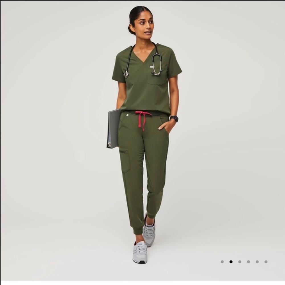 Figs scrubs set